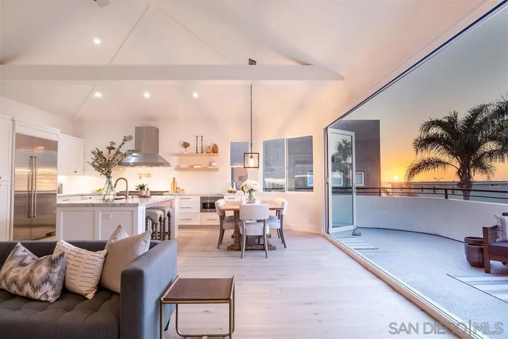 151 Redwood Avenue, Carlsbad, California 92008