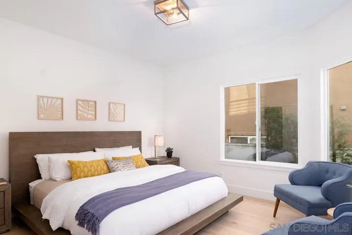 151 Redwood Avenue, Carlsbad, California 92008