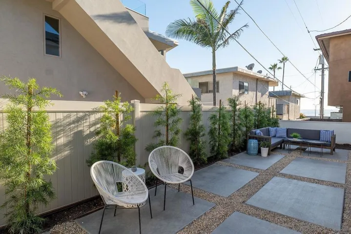 151 Redwood Avenue, Carlsbad, California 92008