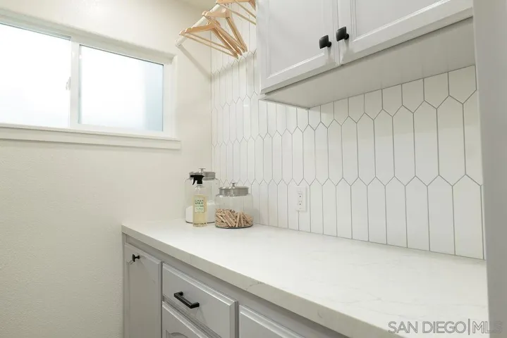 151 Redwood Avenue, Carlsbad, California 92008