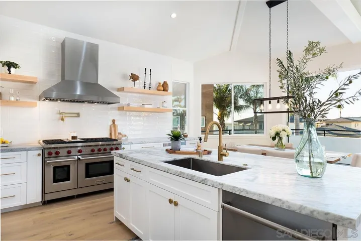 151 Redwood Avenue, Carlsbad, California 92008