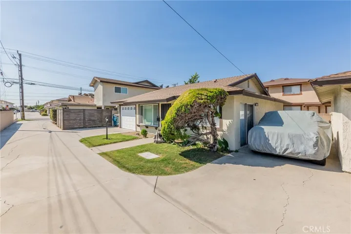9523 Cedar Street, Bellflower, California 90706