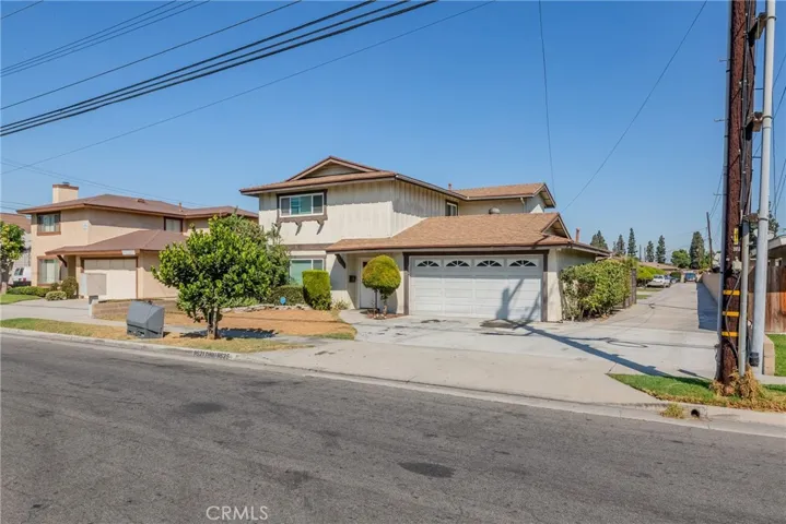 9523 Cedar Street, Bellflower, California 90706