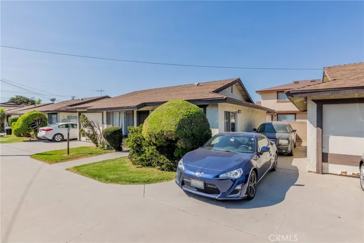 9523 Cedar Street, Bellflower, California 90706