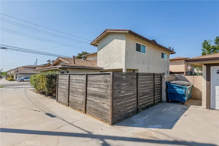 9523 Cedar Street, Bellflower, California 90706