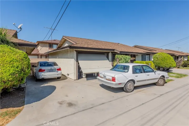 9523 Cedar Street, Bellflower, California 90706