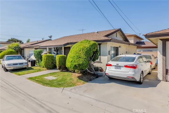 9523 Cedar Street, Bellflower, California 90706