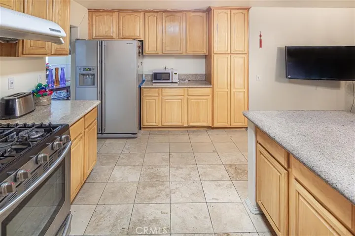1536 Durfee Avenue, El Monte, California 91733