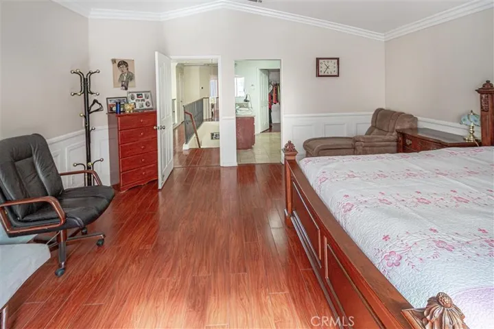 Walk in closet