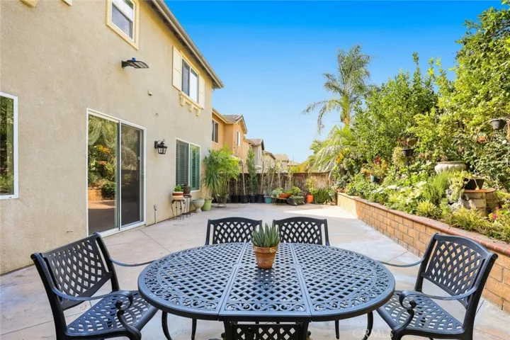 127 Fernpine Lane, Pomona, California 91767