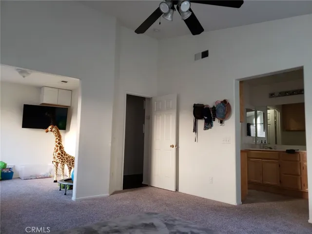 1563 Lakeview Street, Beaumont, California 92223