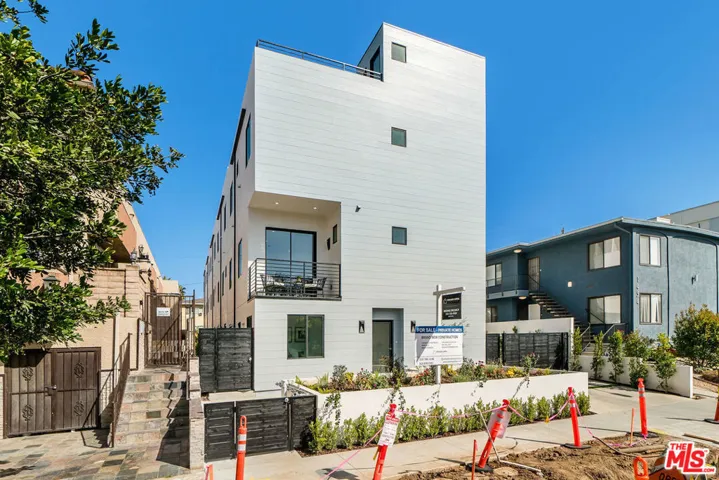 5927 W Como Court, Los Angeles, California 90035