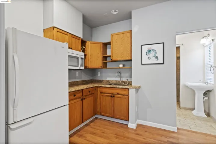 932 Glade Court, Antioch, California 94509-8963