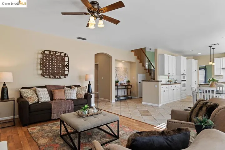 932 Glade Court, Antioch, California 94509-8963