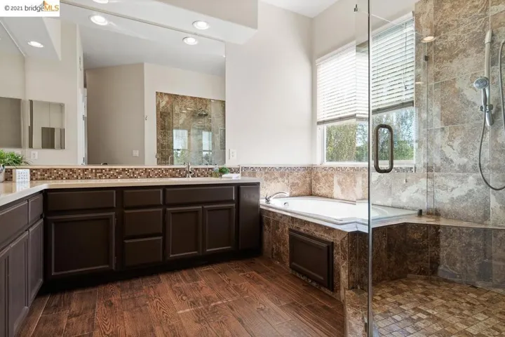 932 Glade Court, Antioch, California 94509-8963
