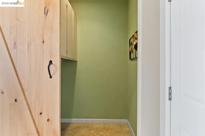 932 Glade Court, Antioch, California 94509-8963