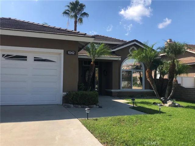 1042 Royal Oaks Circle, Corona, California 92882