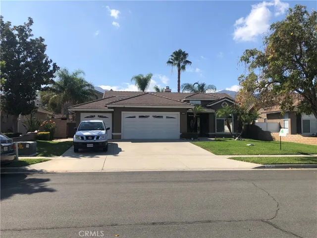 1042 Royal Oaks Circle, Corona, California 92882