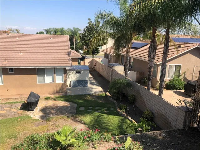 1042 Royal Oaks Circle, Corona, California 92882