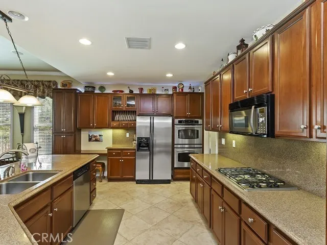 9368 Holly Lane, Temescal Valley, California 92883