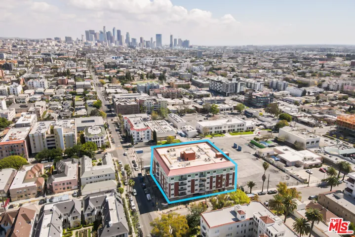 944 S Serrano Avenue 202, Los Angeles, California 90006