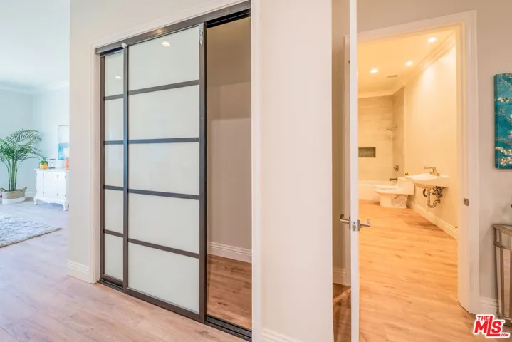 944 S Serrano Avenue Ph6, Los Angeles, California 90006