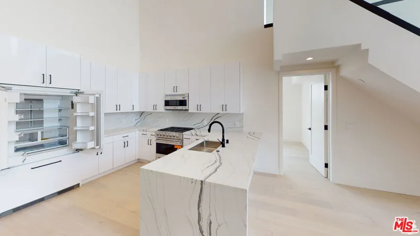 105 S Doheny Drive Ph7, Los Angeles, California 90048