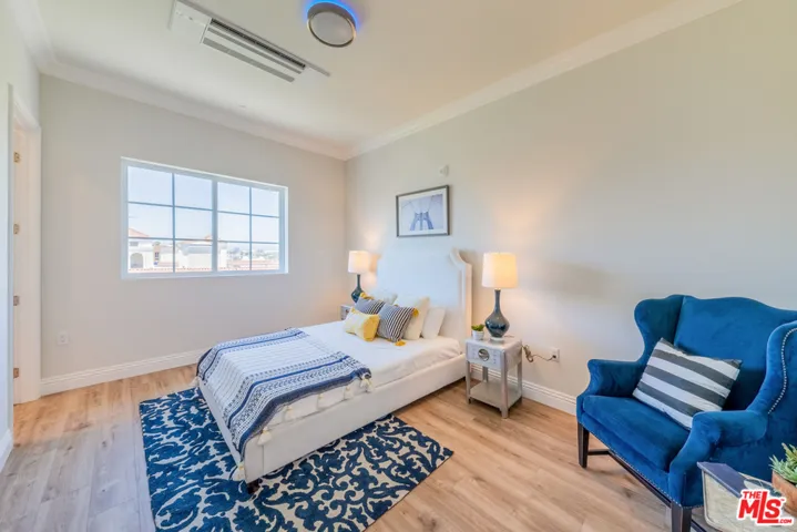 944 S Serrano Avenue 307, Los Angeles, California 90006