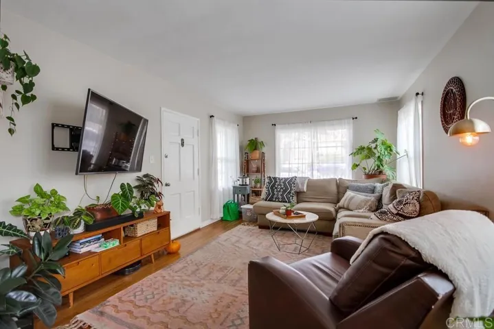 317 S Clementine Street, Oceanside, California 92054