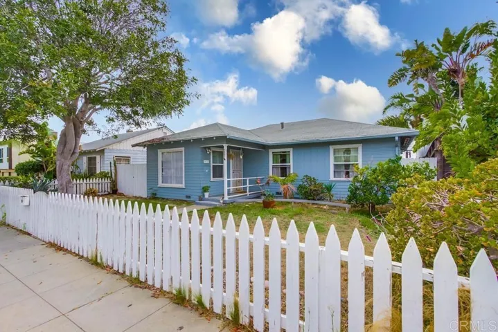 317 S Clementine Street, Oceanside, California 92054