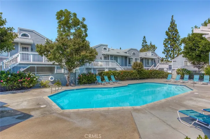 387 Huntington 340, Irvine, California 92620