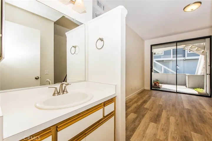 387 Huntington 340, Irvine, California 92620