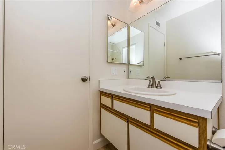 387 Huntington 340, Irvine, California 92620