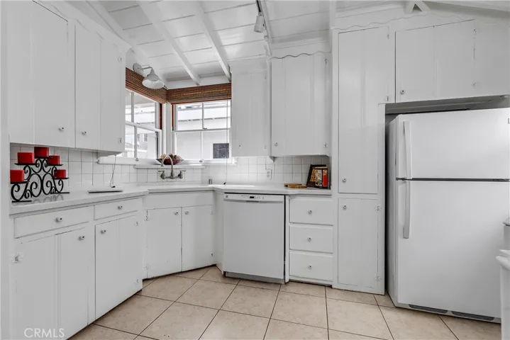113 Coral Avenue, Newport Beach, California 92662