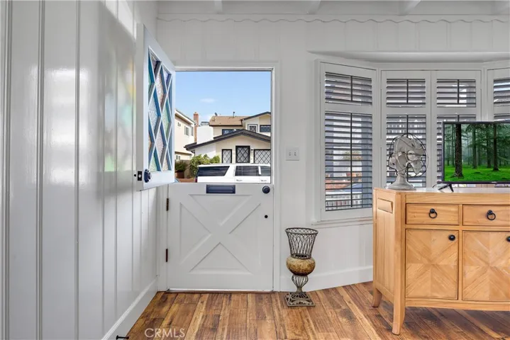 113 Coral Avenue, Newport Beach, California 92662