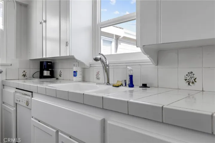 113 Coral Avenue, Newport Beach, California 92662