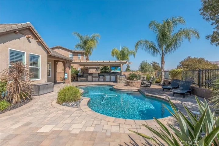 25656 Spicewood Street, Corona, California 92883