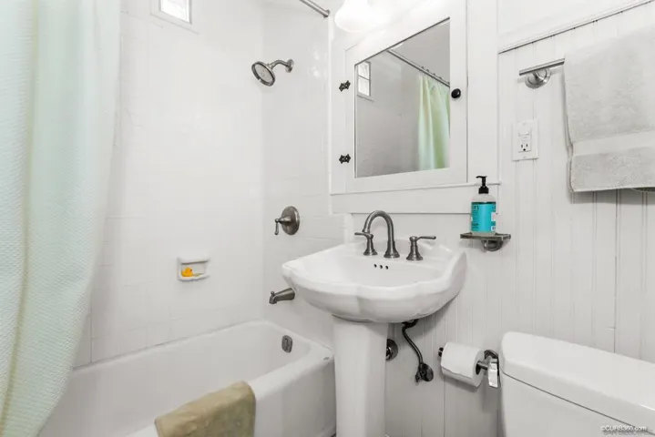 2242 Cliff St, San Diego, California 92116