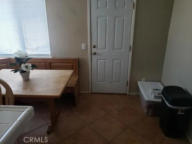 12540 Fox Tail Way, Victorville, California 92392