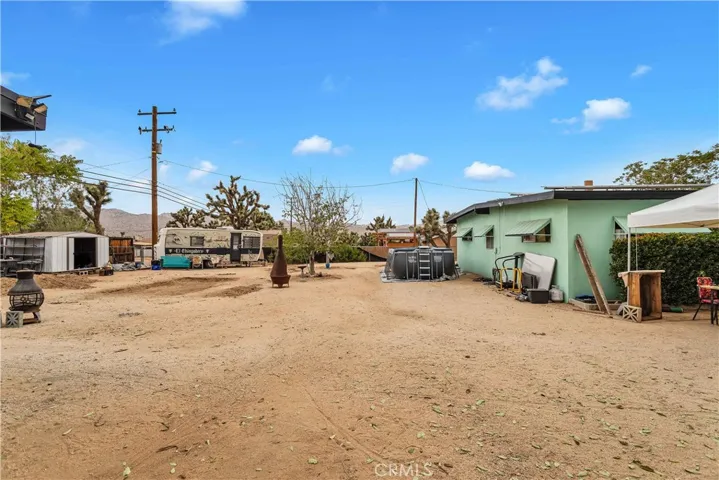 7422 Joshua Lane, Yucca Valley, California 92284