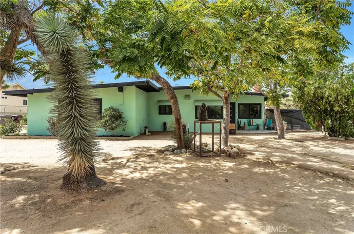7422 Joshua Lane, Yucca Valley, California 92284