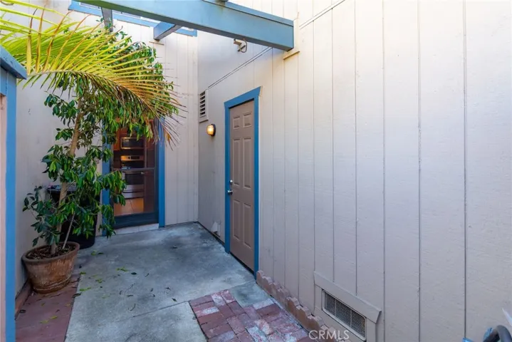16796 Algonquin Street 21, Huntington Beach, California 92649