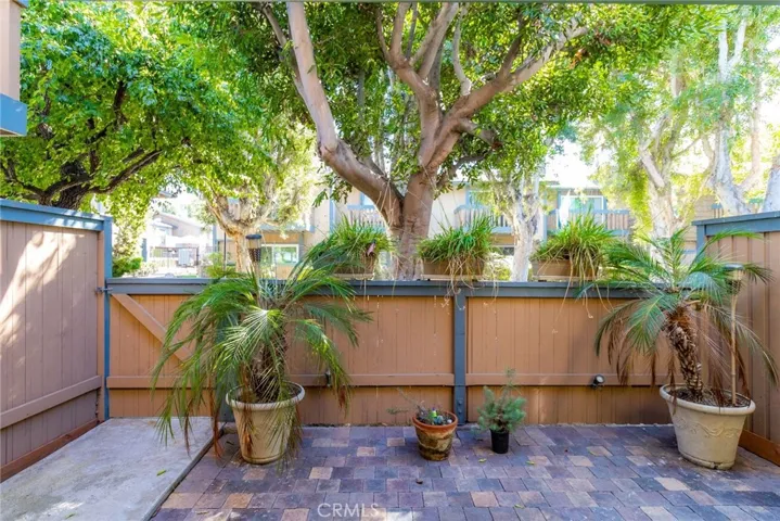 16796 Algonquin Street 21, Huntington Beach, California 92649