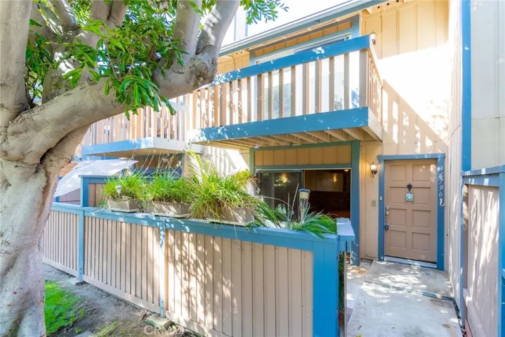 16796 Algonquin Street 21, Huntington Beach, California 92649