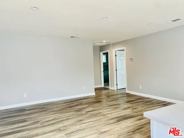811 N Spring Avenue, Compton, California 90221