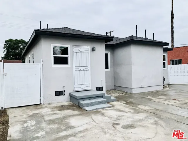 811 N Spring Avenue, Compton, California 90221