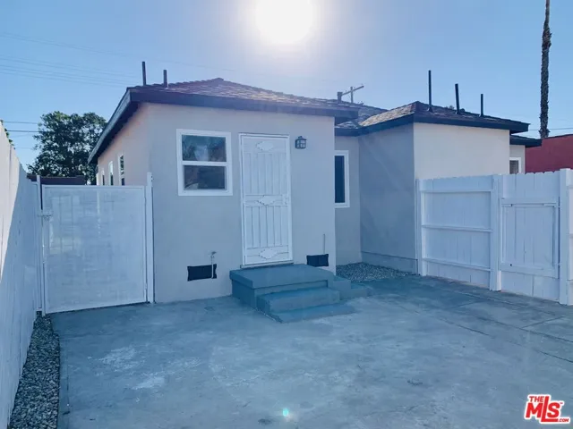 811 N Spring Avenue, Compton, California 90221