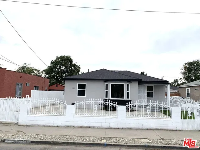 811 N Spring Avenue, Compton, California 90221