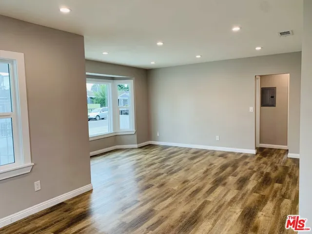 811 N Spring Avenue, Compton, California 90221