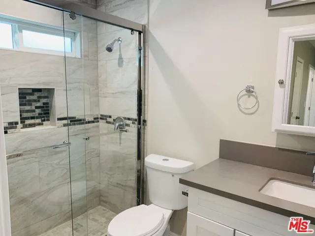 811 N Spring Avenue, Compton, California 90221